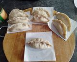Foto del paso 4 de la receta: Gyozas de piña con piñones y queso con obleas en Airfryer o sartén tu eliges