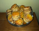 Tepertős pogácsa recept fázis 12 fotója