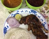 A picture of step 4 of Tandoori chicken in microwave and in a pan.
