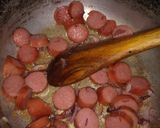 A picture of step 2 of Sausage rice.