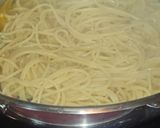 Foto del paso 4 de la receta Spaguettis con langostinos y anchoas