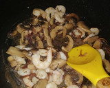 Foto del paso 5 de la receta: Arroz salteado con champiñones y gambas