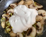 Foto del paso 3 de la receta: Salsa de champiñón y albahaca