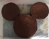 Une image de l'étape 3 de Gâteau Mickey au chocolat.