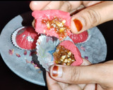 கோவா குல்கந்து மோதக்(khova gulkhand modak recipe in tamil) ரெசிபி ஸ்டேப் 5 புகைப்படம்
