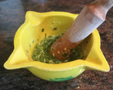 Foto del paso 3 de la receta: Sepia con pesto Vidalim Omega 3 y calabacín salteado