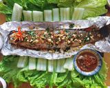 Hình bước làm 4 của món Mâm cúng Ông Địa Thần Tài có món tôm càng xanh luộc