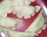 A picture of step 5 of Mawa Gujiya.