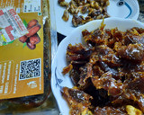 A picture of step 1 of Dates dry fruits balls.
