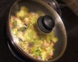 A picture of step 3 of Broccoli stir fry.