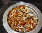 A picture of step 1 of Rava Kesri Halwa Kesri Bath.