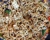Foto langkah ke 5 dari resep Mie Goreng Saus Tiram.
