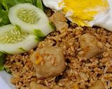 Foto langkah ke 3 dari resep Nasi Goreng Bakso.