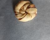 Briós (csokikrémmel, dióval és cukorral szórva) recept fázis 6 fotója