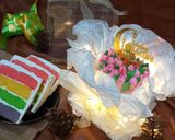 Foto langkah ke 10 dari resep Rainbow Cake (Flower Bucket Cake).