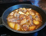Foto del paso 6 de la receta: Pollo con manzana en salsa al vino tinto