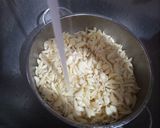 A picture of step 1 of Frozen Lehsan ka paste.