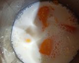 A picture of step 2 of Mango shake.