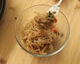 Foto langkah ke 8 dari resep Sohun Ayam Claypot Devina Hermawan.