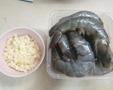 รูปขั้นตอนการทำที่ 1 ของ กุ้งกระเทียม