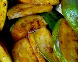 A picture of step 2 of Dahi baigan.
