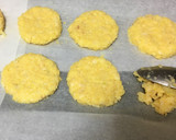Foto del paso 4 de la receta: Tortillitas de merluza y coliflor al horno
