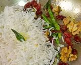 A picture of step 2 of Cranberry and Walnuts Lemon Rice.