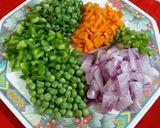 A picture of step 4 of Veg Schezwan Noodles.