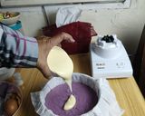 Foto langkah ke 3 dari resep Ube Ungu Burnt Cheesecake.