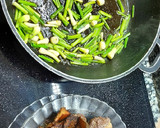 Foto del paso 2 de la receta: Arroz meloso de pato, pebrasos y ajos tiernos(De.O. Xàtiva)