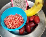 A picture of step 1 of Dragon Fruit Salad Bowl.