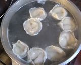 Foto del paso 4 de la receta: Tortelloni especiales de jamón y queso con salsa de champiñones y hongos