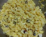 A picture of step 1 of Egg lemon rice.