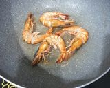 Foto langkah ke 2 dari resep Udang Saos Padang.