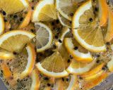 Foto del paso 1 de la receta: Sangría de maracuyá y cítricos