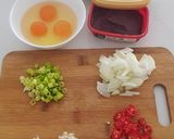 A picture of step 2 of Stir Fried Steamed Radish Cake.