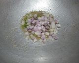 A picture of step 4 of Minty aloo pyaz kachori.