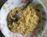 Foto langkah ke 5 dari resep Miso Ramen Sapi Panggang.
