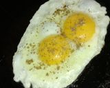 A picture of step 1 of Half Fry  Egg.