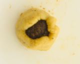 A picture of step 6 of Maamoul.