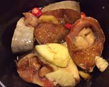 Hình bước làm 6 của món Cá hú kho thơm
