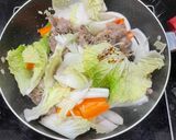 Hình bước làm 3 của món Mỳ jjambbong Hàn Quốc