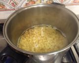 Foto del paso 4 de la receta: Fideos con salsa de tomates y verduras (brócoli, zanahoria, soja)