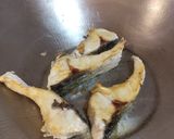 A picture of step 1 of Fish Belly with Tofu.