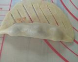 Foto langkah ke 4 dari resep 65. Molen Pisang Bulan Sabit.
