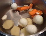A picture of step 1 of Radish Leaf Soup.