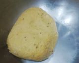 A picture of step 3 of Sooji ki poori.