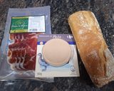 Foto del paso 1 de la receta: Torrada con jamón y mousse de foie de pato