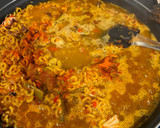 Foto del paso 5 de la receta: Fideuá de rape con langostinos