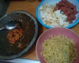 Foto langkah ke 1 dari resep Seblak mie putih telur.